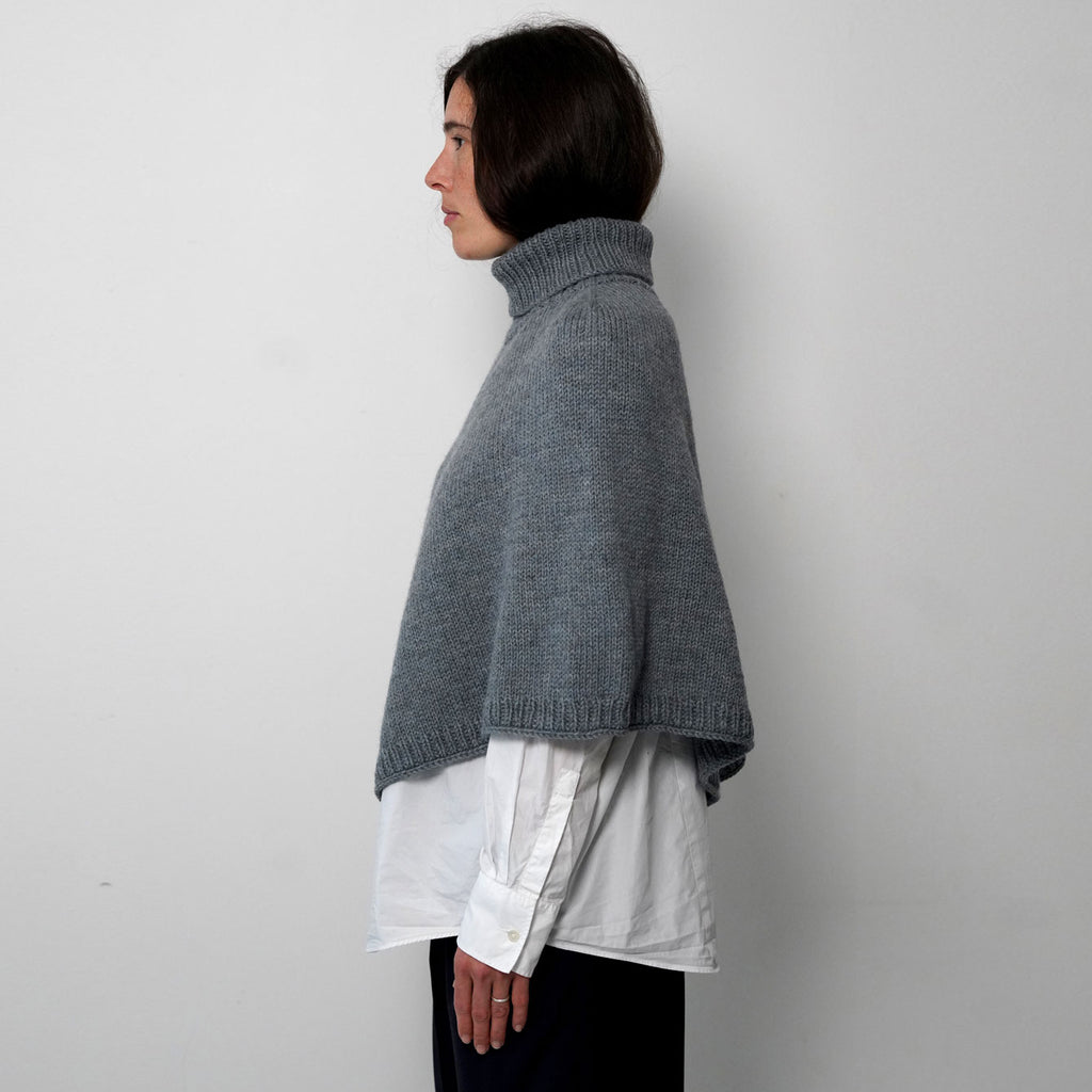 KIT: Enholmen Strik Poncho